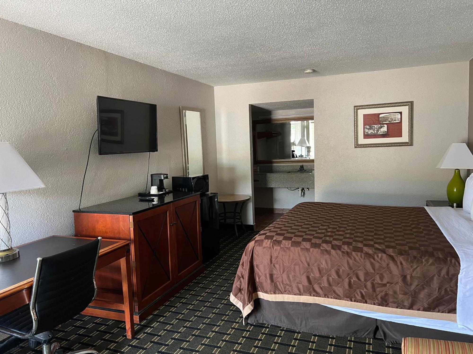 Motel American 2*